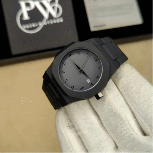 Black Aura watch